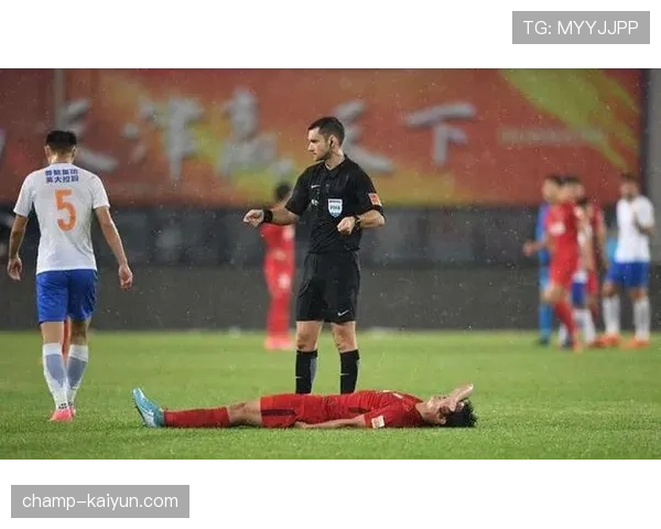 通讯：英超下赛季将试行脑震荡临时替补新规